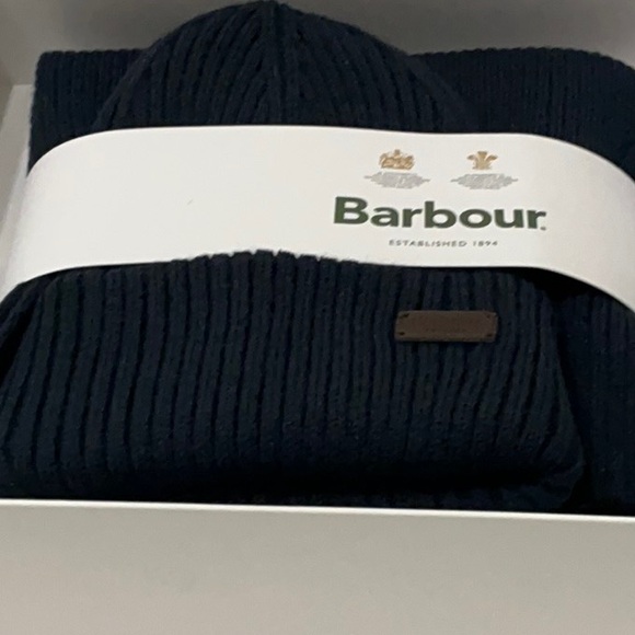 NEW BARBOUR‎ Knitted ribbed NAVY MENS SCARF & BEANIE HAT SET IN GIFT BOX - Picture 6 of 7